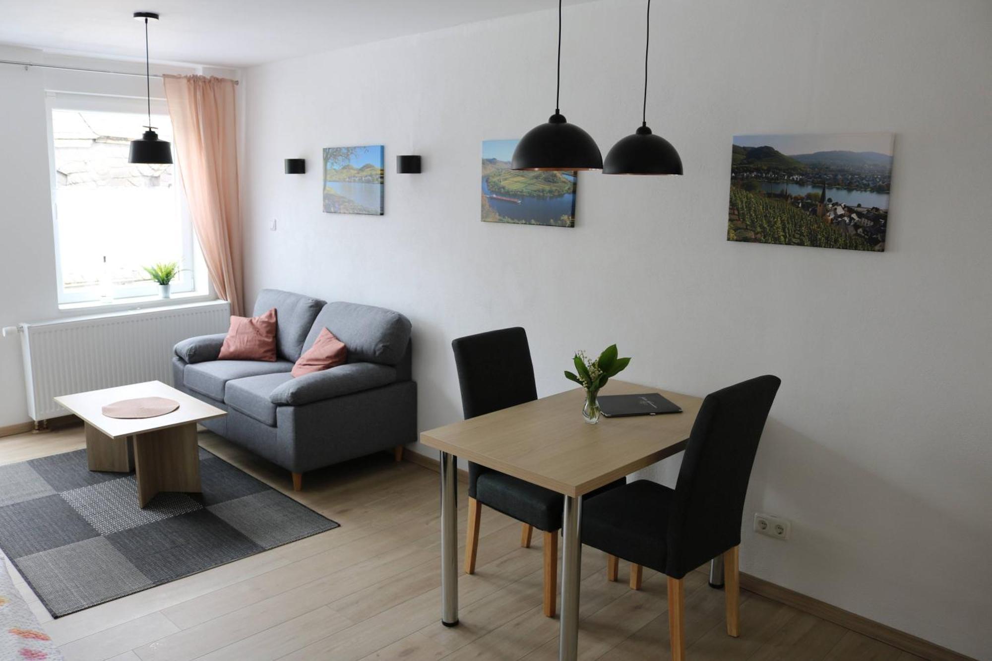 Ferienwohnungen Und Appartements - Haus Budinger Alf Exterior photo
